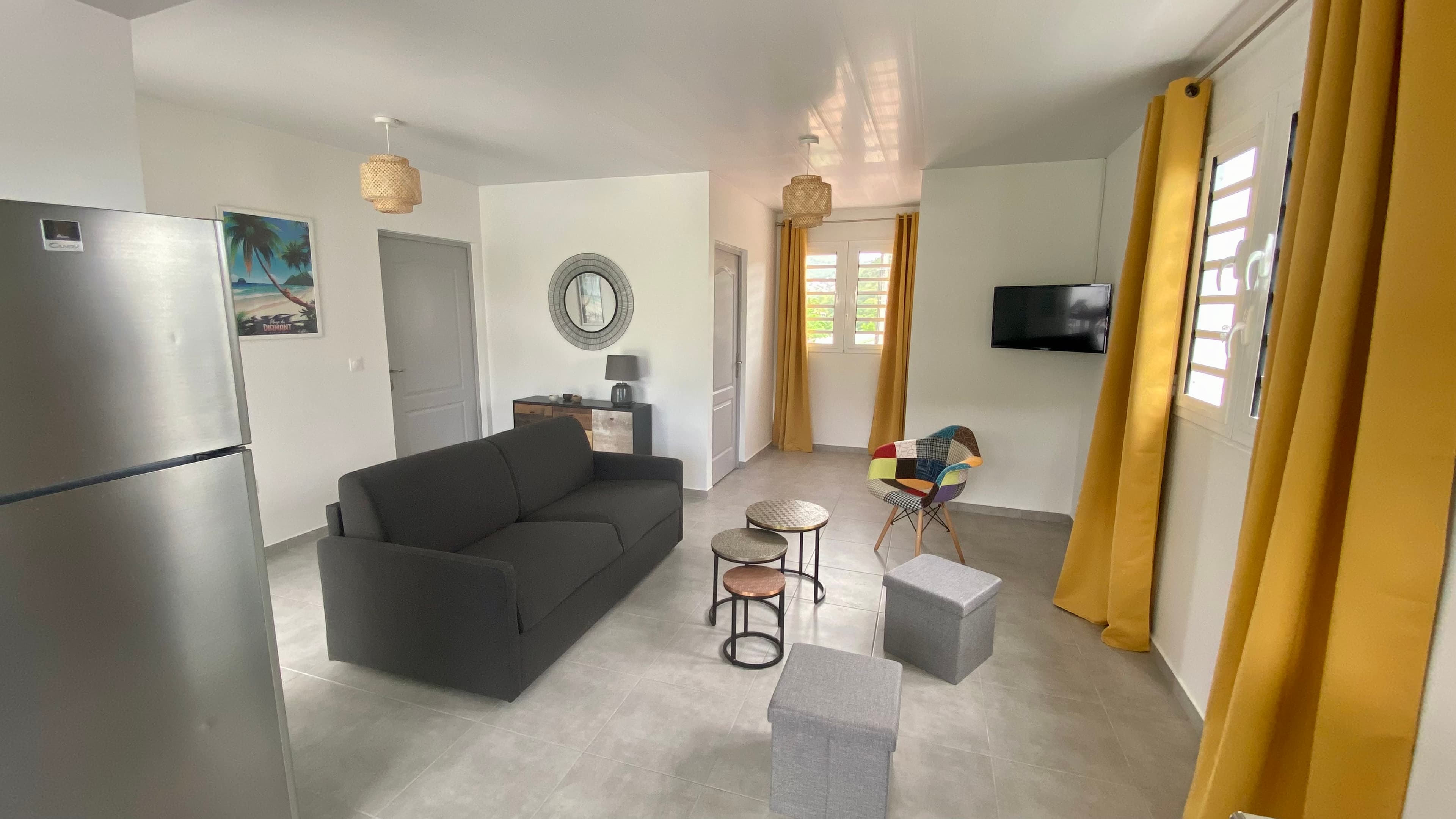 Salon — autre angle